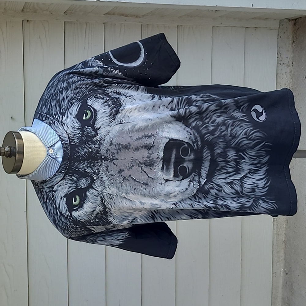 Liquid Blue Wolf Graphic Tee - Black and Gray